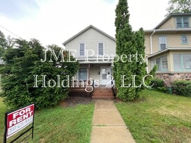 Building Photo - 113 W Young St