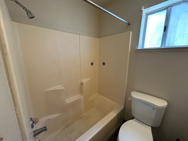 Building Photo - Gated community - Water, Garbage & Sewer I...