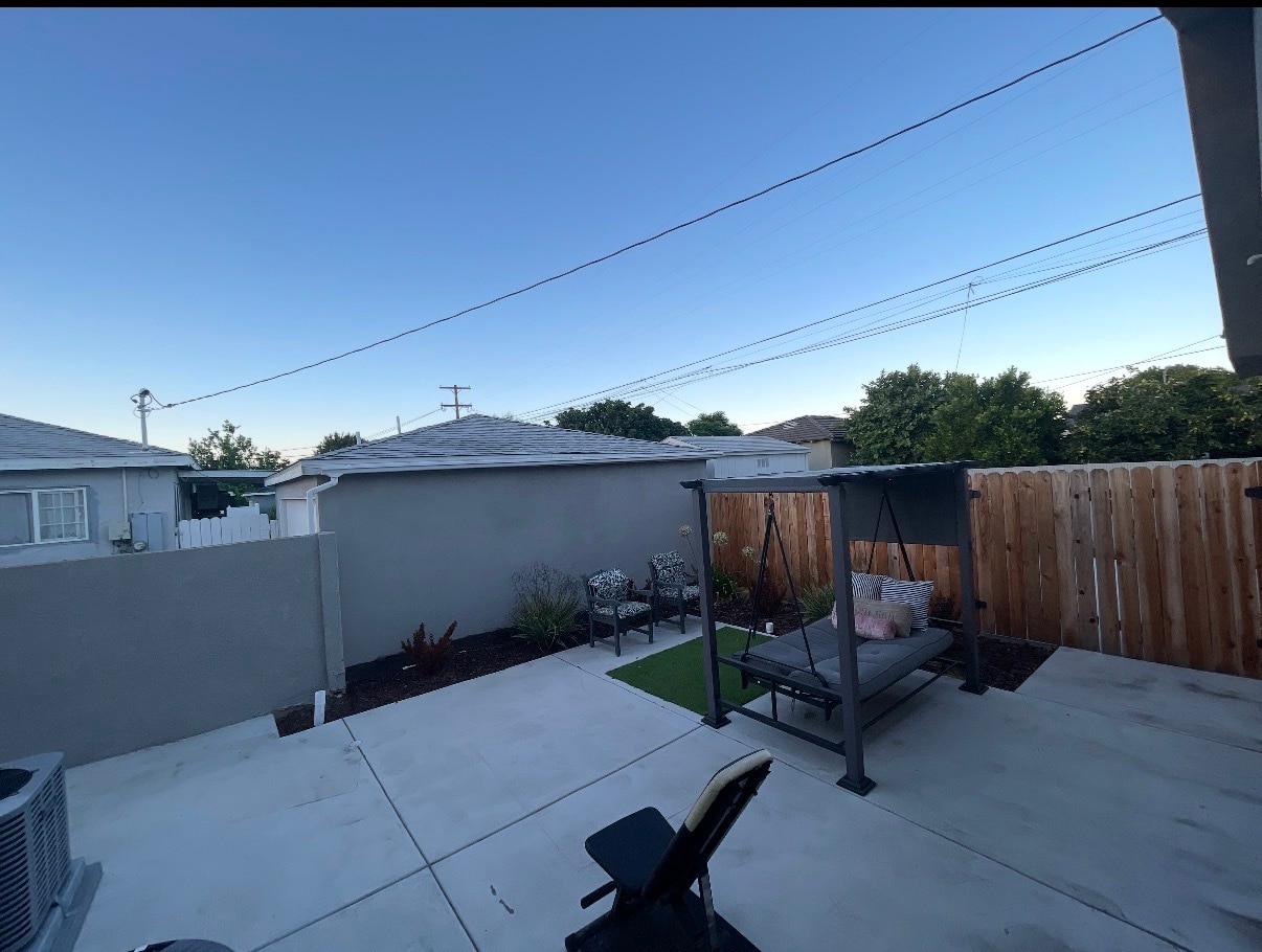 Building Photo - 4400 Boyar Ave