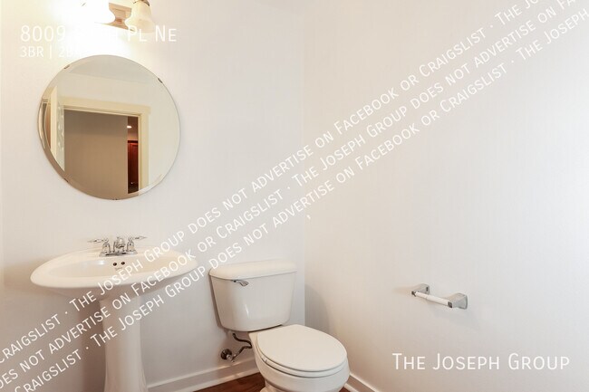 Building Photo - 8009 87th Pl NE