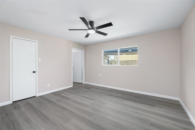 Building Photo - 9806 Sagebark Dr