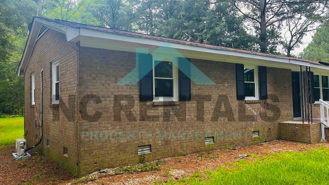 Building Photo - 3380 Avon Rd
