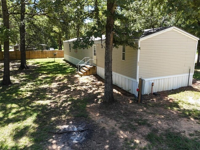 Building Photo - 560 Meridian