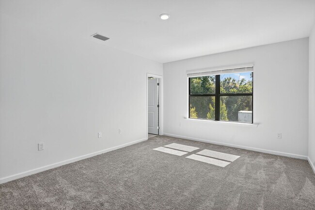 Building Photo - 37823 Solis Grande Dr