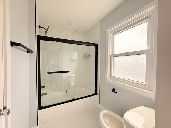 Building Photo - 4220 Oakton St