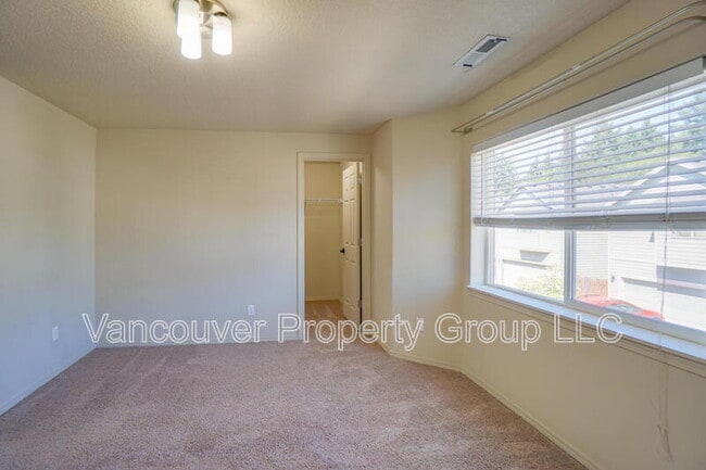 Building Photo - 2645 NE 87th Ave