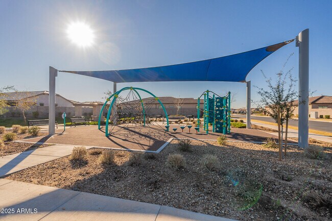 Building Photo - 5524 S Dillon Cir