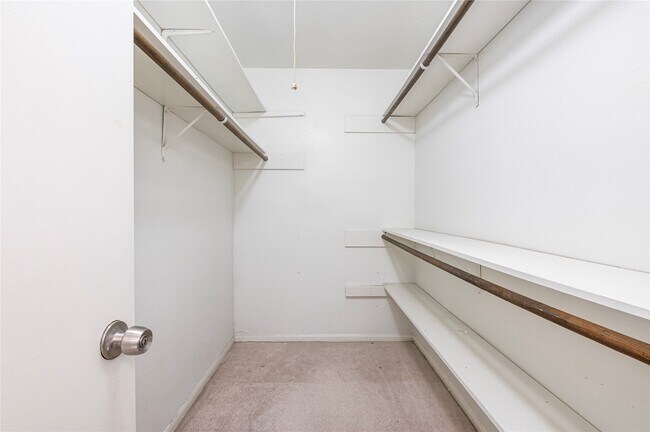 Building Photo - 10215 Kirkwren Dr