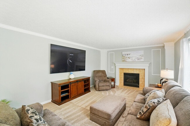 Building Photo - 2496 Frontier Dr