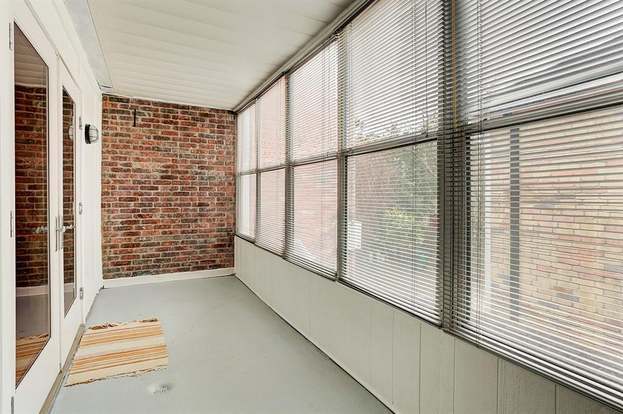 Building Photo - 1417 Welch St