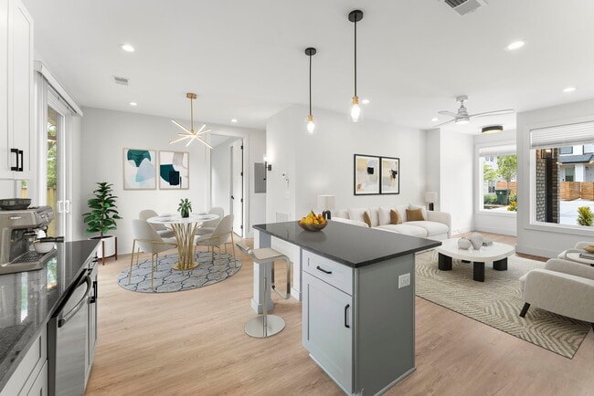 Building Photo - Medford Mews, Carriage House 321