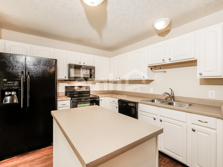 Building Photo - 2063 Meridian Springs Ln