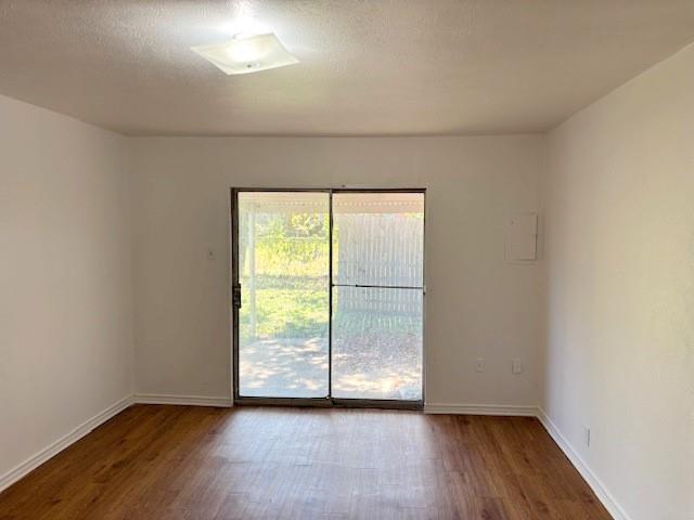 Building Photo - 2425 January Ln