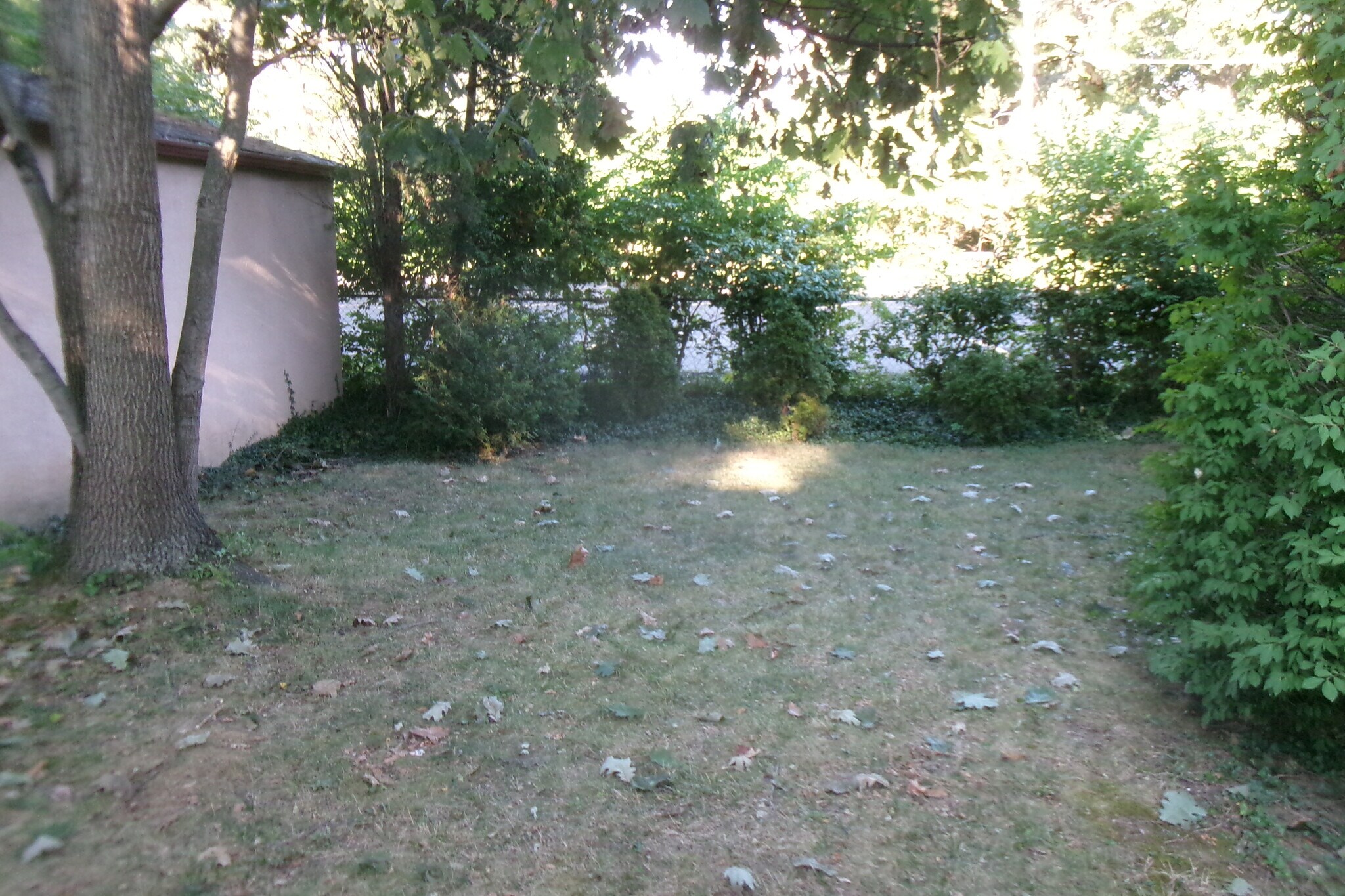 Building Photo - 4900 Solar Dr