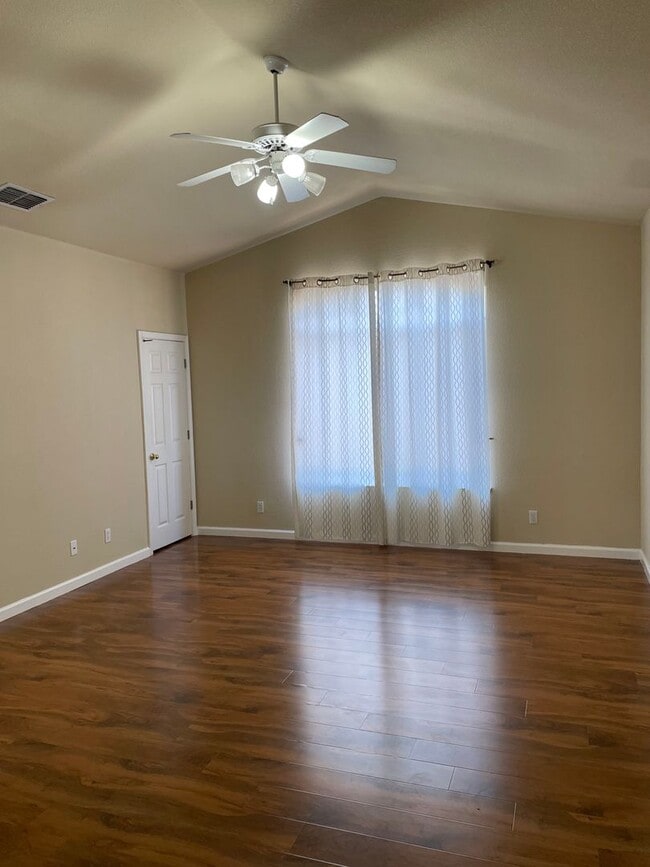 Building Photo - NICE TWO STORY IN WEST ROSEVILLE NEAR SCHO...
