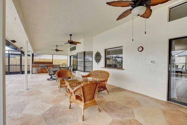 Building Photo - 11511 Island Lakes Ln