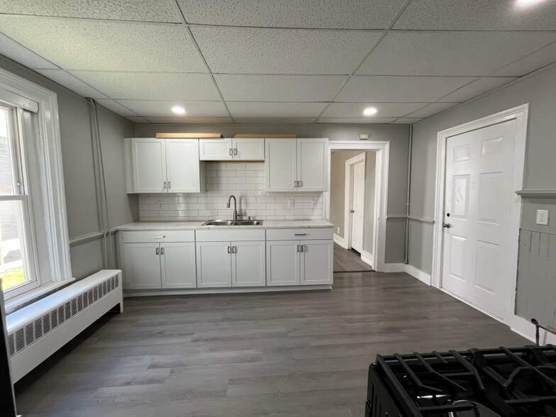 Primary Photo - 43 Partition St