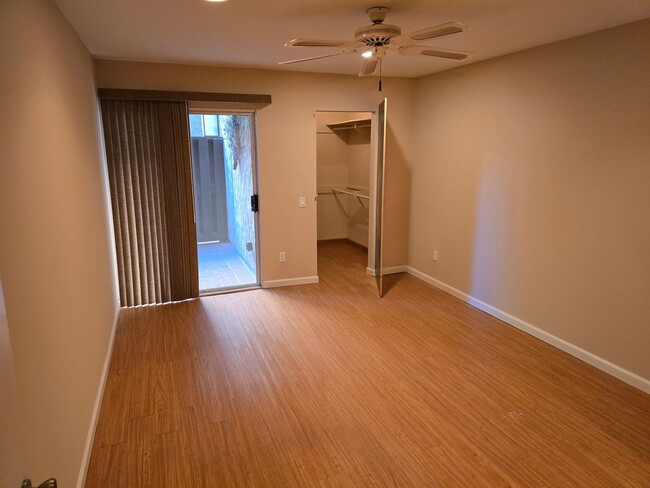 Building Photo - Updated Two Bedroom Condo in Fashion Valle...