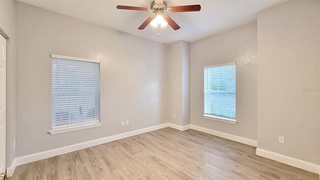 Building Photo - 110 SW 145th Dr
