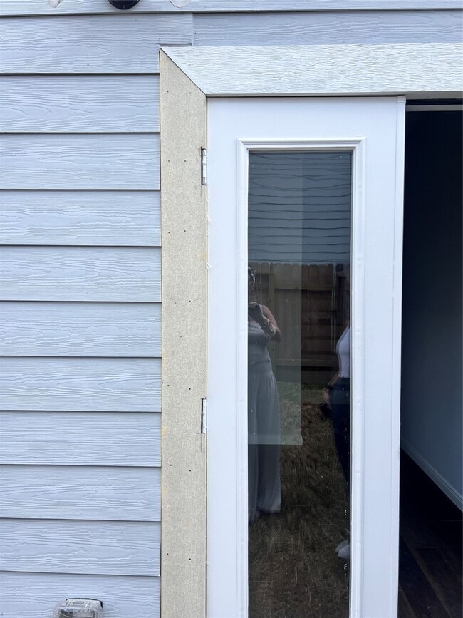 Building Photo - 4936 Dalhart Dr