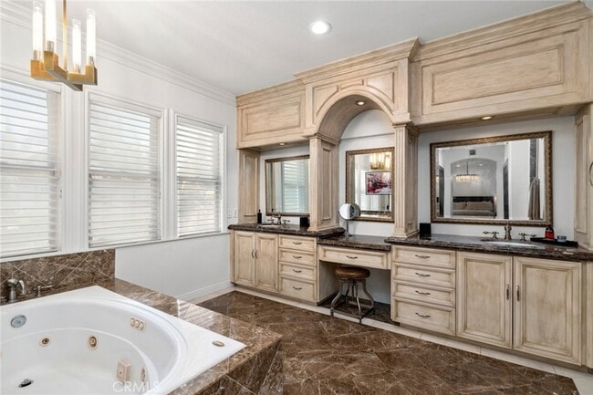 Building Photo - 12380 Marlow Ave