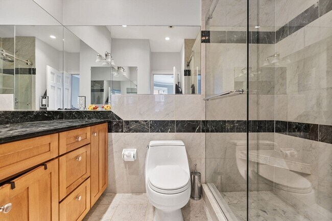 Building Photo - 96 Chandler St