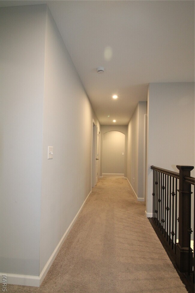 Building Photo - 818 Memsie Dr