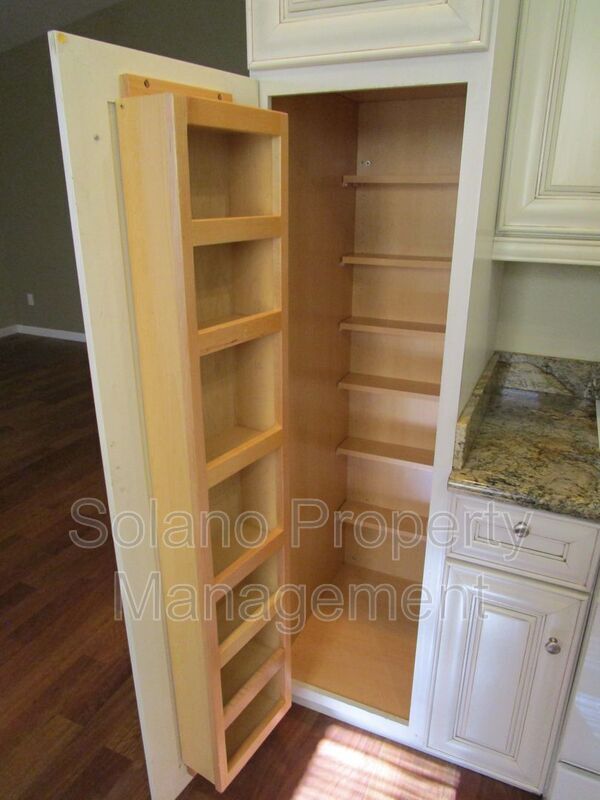 Building Photo - 476 Banning Way