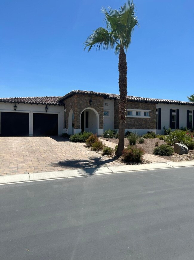 Building Photo - 81695-695 Thunder Gulch Way