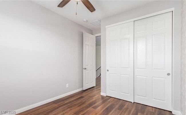 Building Photo - 12556 Skylight View St