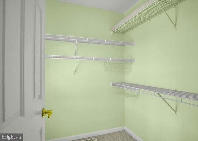Building Photo - 4178 Kittatinny Dr