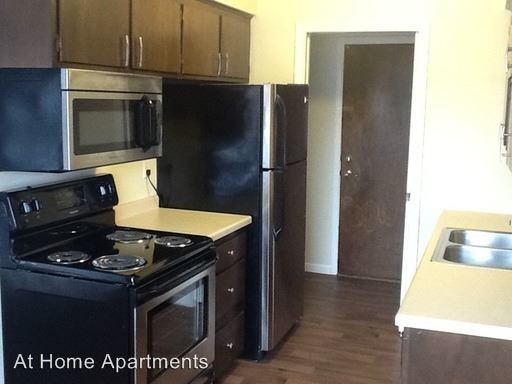 Building Photo - 2480 Highway 100 S