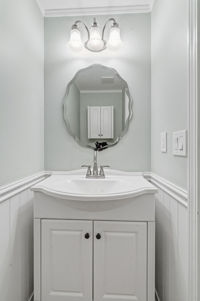 Building Photo - 8244 Daisy Field Path