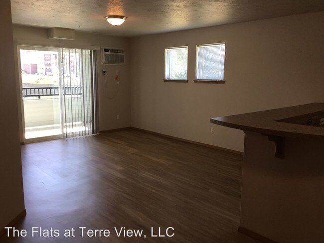 Building Photo - 1880 NE Terre View Dr