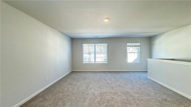 Building Photo - 841 HighGrove Wy
