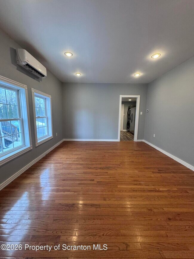 Building Photo - 1019 Wheeler Ave