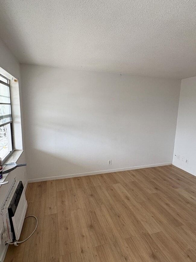 Building Photo - 1406 Barton Rd