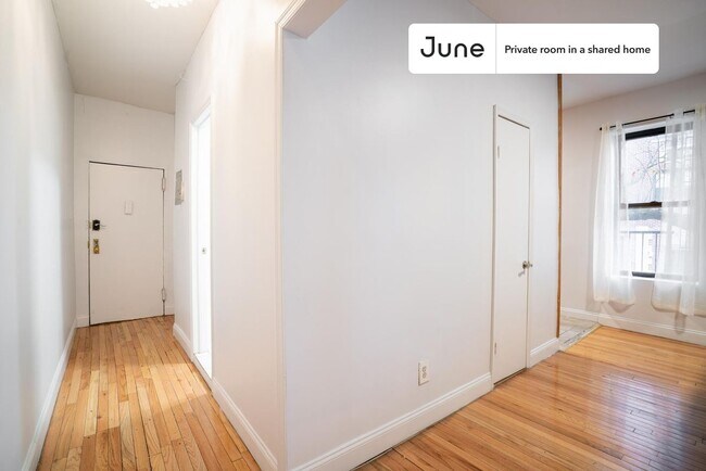 Building Photo - Room in Shared 4 bed/1 bath home in Central Harlem
