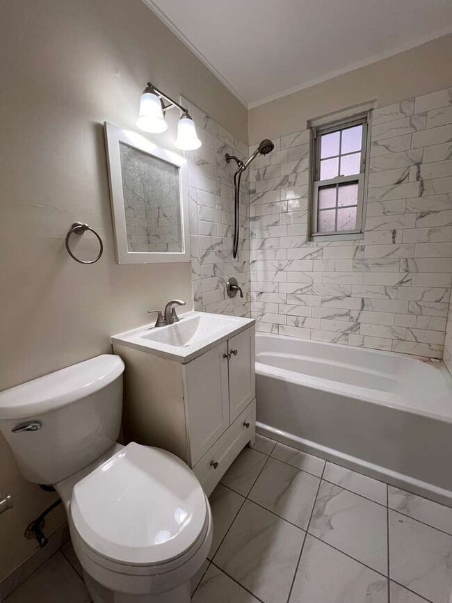 Building Photo - 271 Pennsylvania Ave