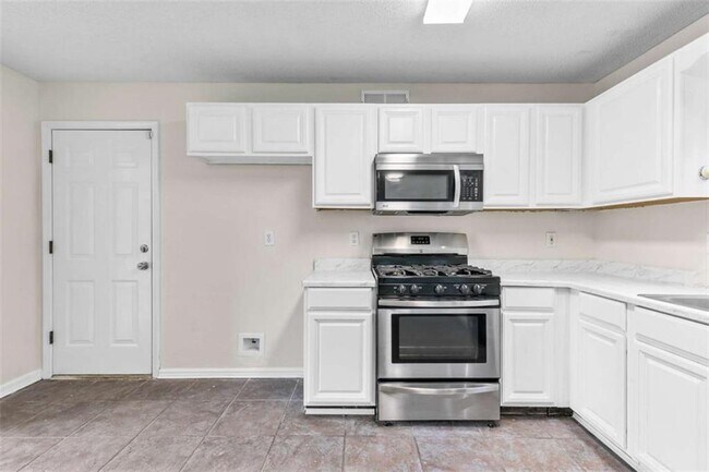 Building Photo - 405 Mt Vernon Ct