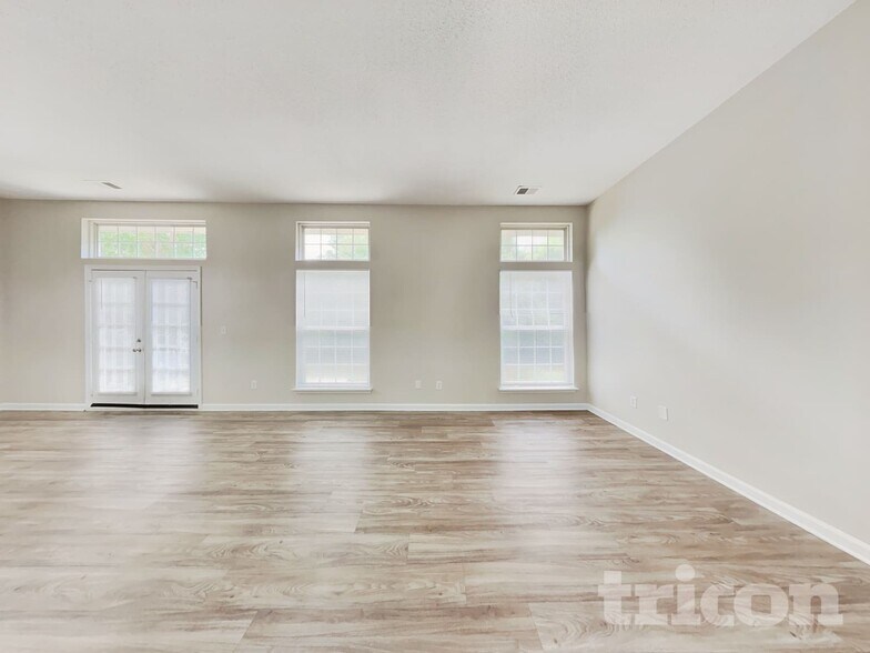 Building Photo - 47 McDonald St NW