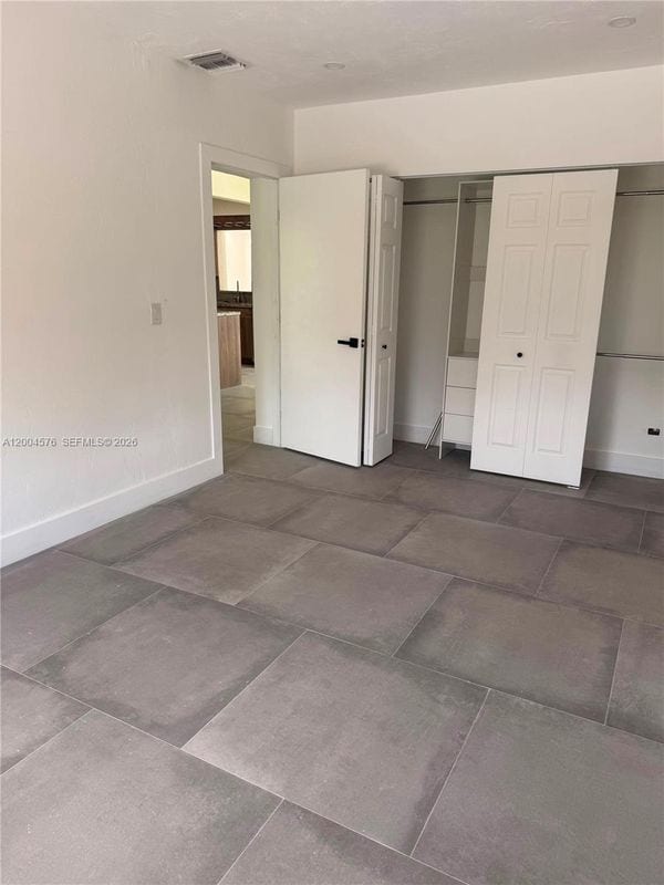 Building Photo - 14240 S Biscayne River Dr