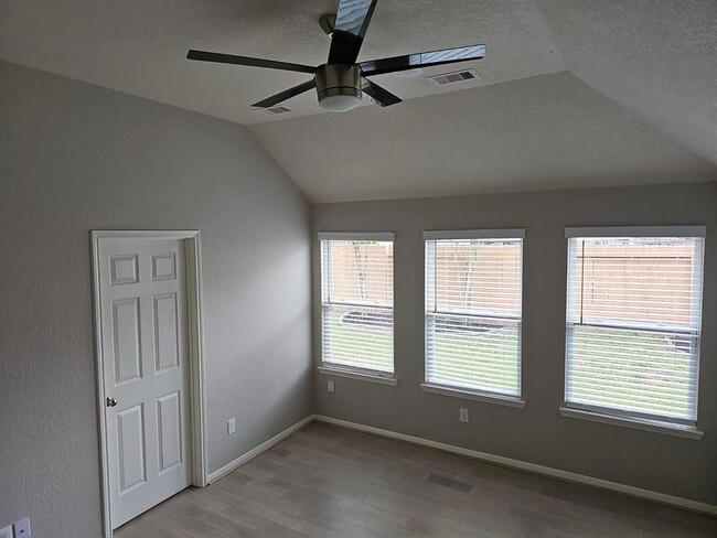 Building Photo - 5003 Colony Hurst Trail