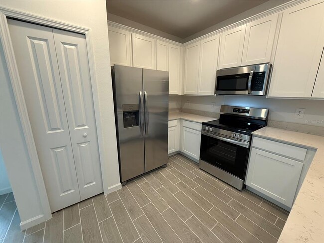 Building Photo - 3565 SE 37th Ave