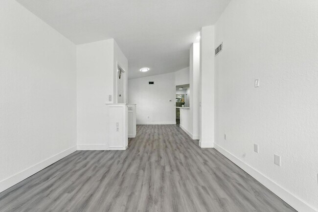 Building Photo - 18650 SW 28th Ct