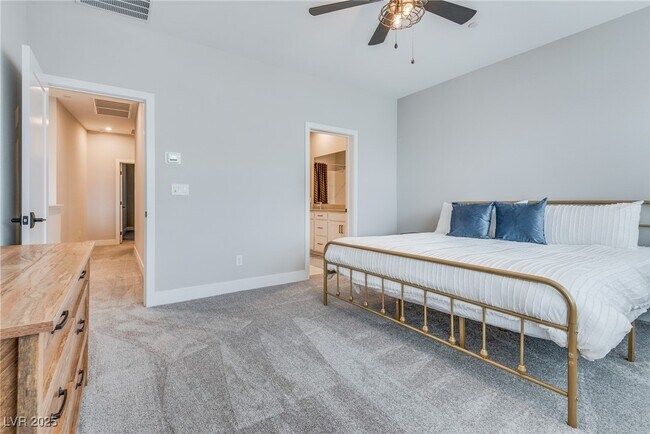 Building Photo - 9812 Kings Glen St