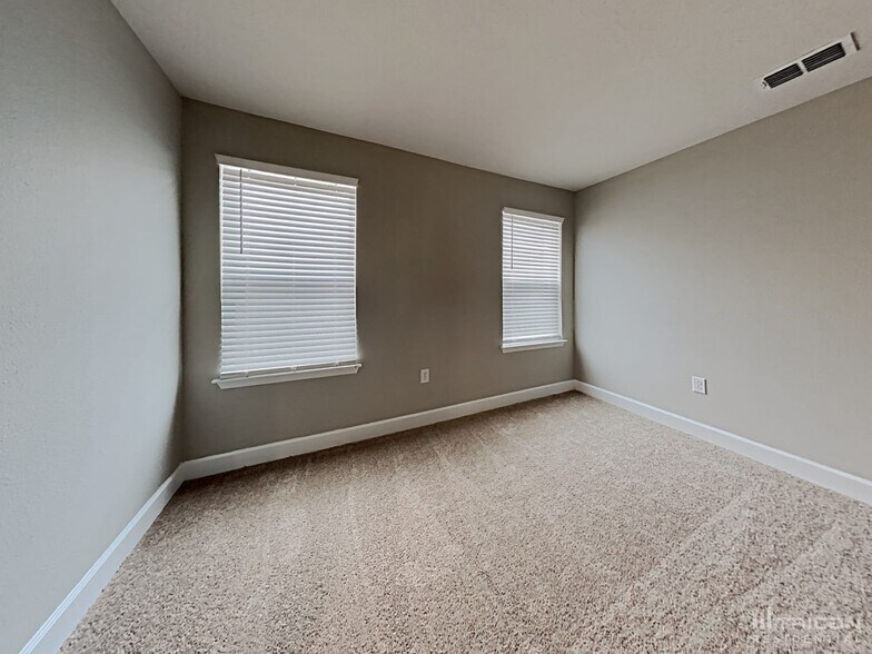 Building Photo - 1538 Scrub Jay Ct