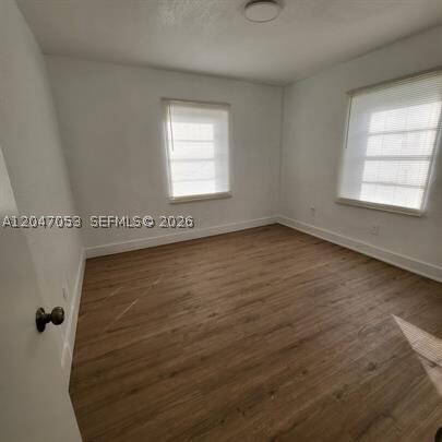 Building Photo - 210 SW 30th Ct