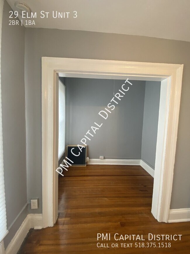 Building Photo - 29 Elm St
