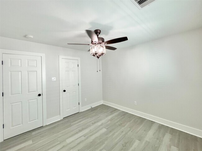 Building Photo - 20919 Hall Colony Ct